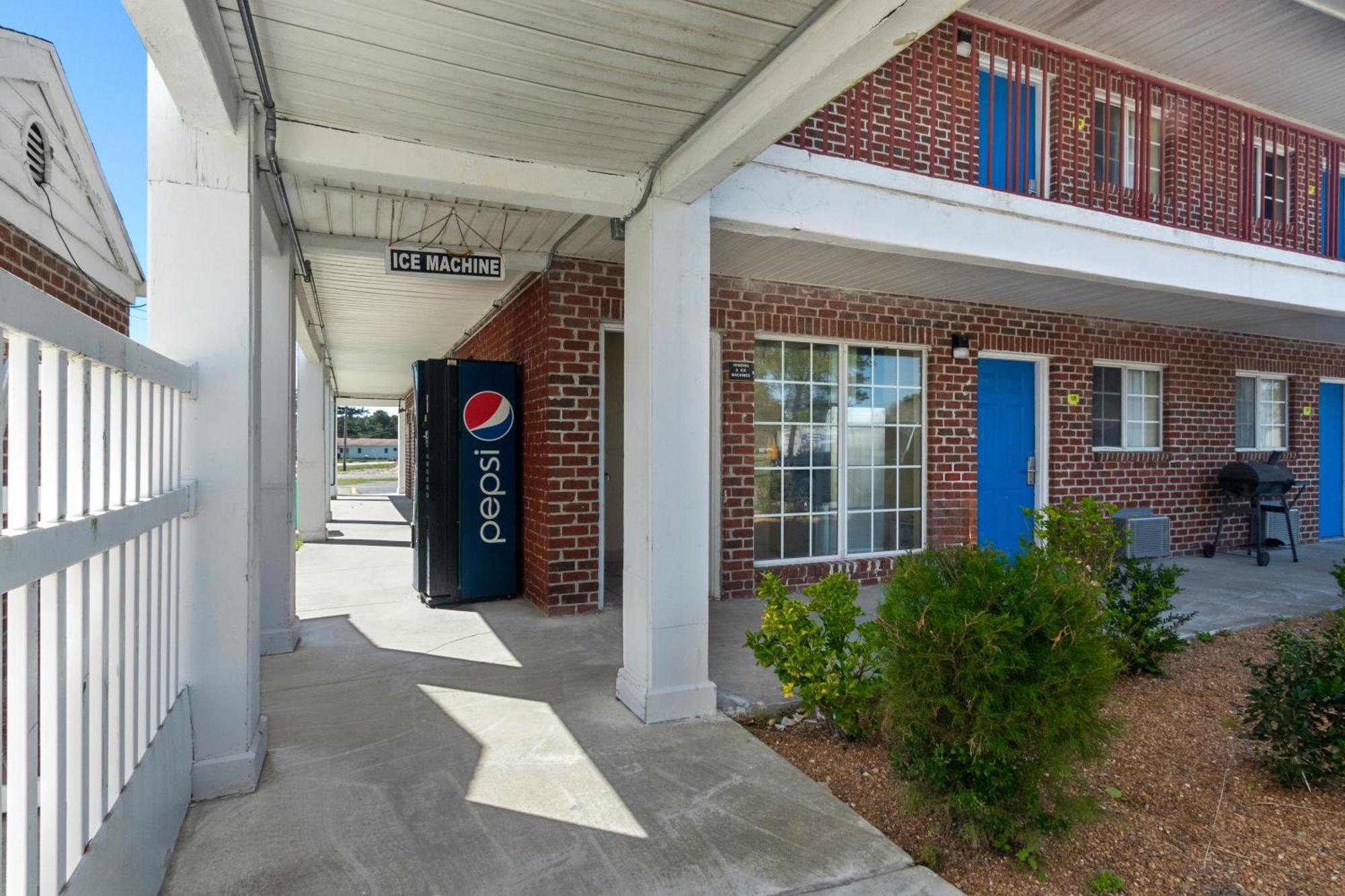 Americas Best Value Inn Edenton Exterior photo